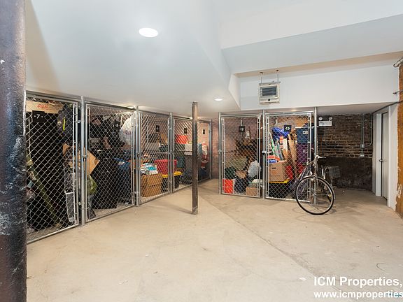 5th image of 2619 N Rockwell St #1