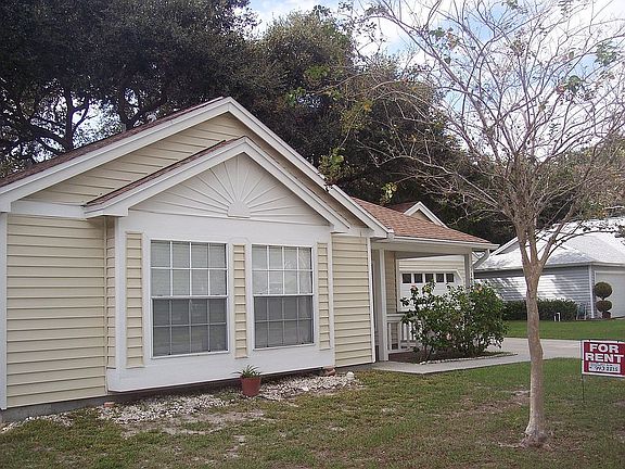 2nd image of 586 Kelly Green St