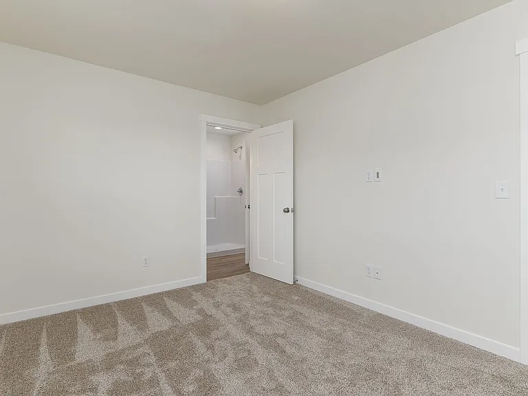 2214 Dejong Dr — Photo 14