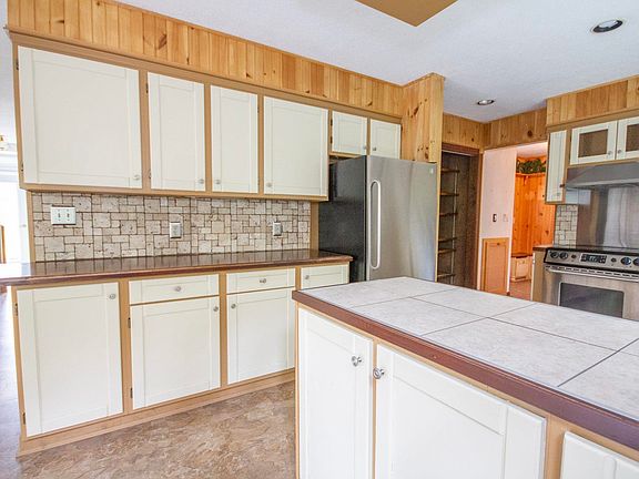 5th image of 32 Murray Road