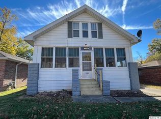 2208 Oak St, Quincy, IL 62301