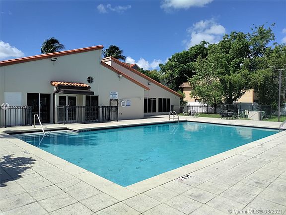 homes for rent in hialeah fl 33015