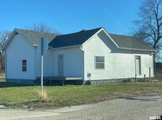 301 E Main St, Tallula, IL 62688
