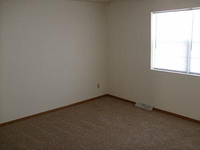 3rd image of 1329 Glacier Hill Dr Unit 2
