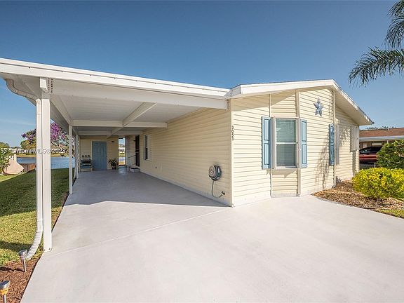 5th image of 3053 Five Iron Dr