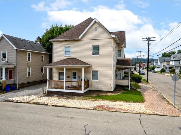 515 8th St, New Brighton, PA 15066