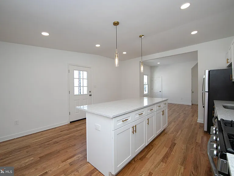 117 W Nicholson Rd — Photo 7