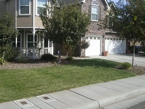 2nd image of 1616 W Bella Oaks Way