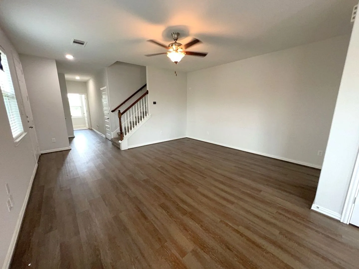 7118 Fannin St **Ask About Our No Cash Deposit Option — Photo 4