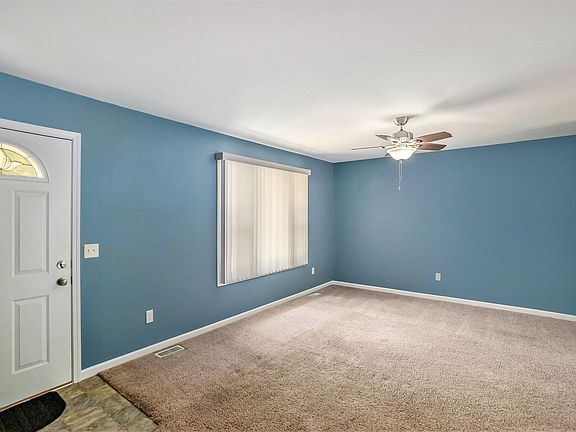 5th image of 6517 Wildrose Way