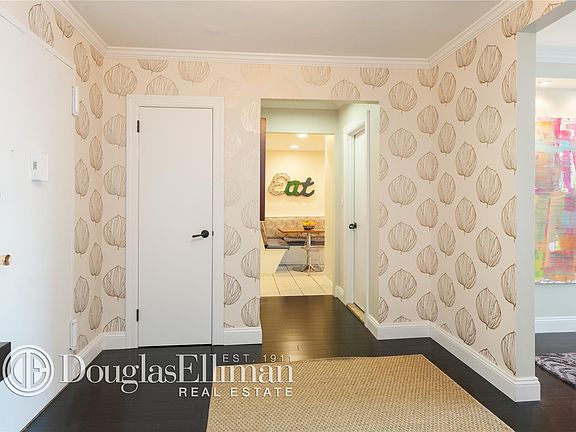 4th image of 535 E 86th St #9D