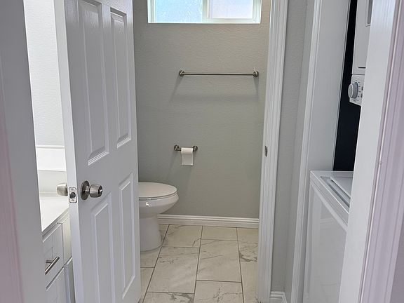 3rd image of 4205 Laurel Hill Dr