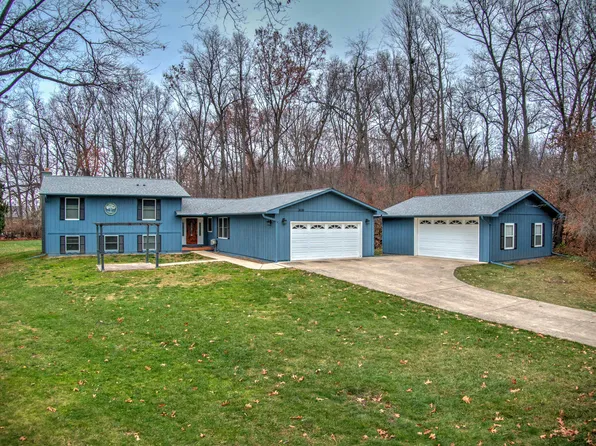 3638 Sassafras Dr, Jackson, MI 49201