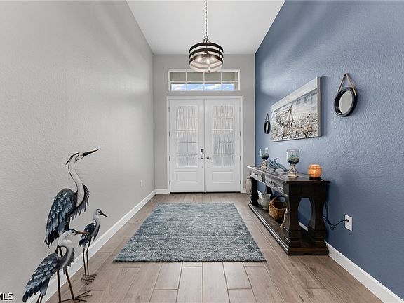 4th image of 15494 Hackberry Ct