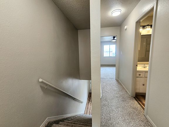 3rd image of 7 Royal Crest Dr APT C