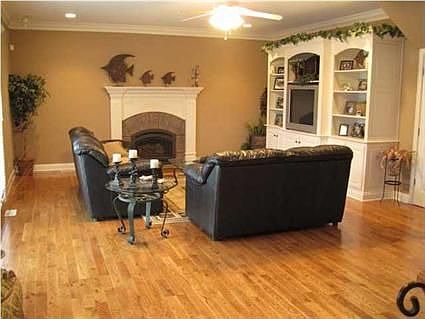 5th image of 6433 Venice Dr