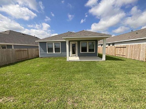 4th image of 435 Jewett Meadow Dr