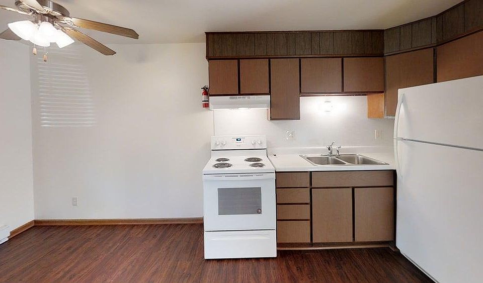 1st image of 55 E Mill St #3