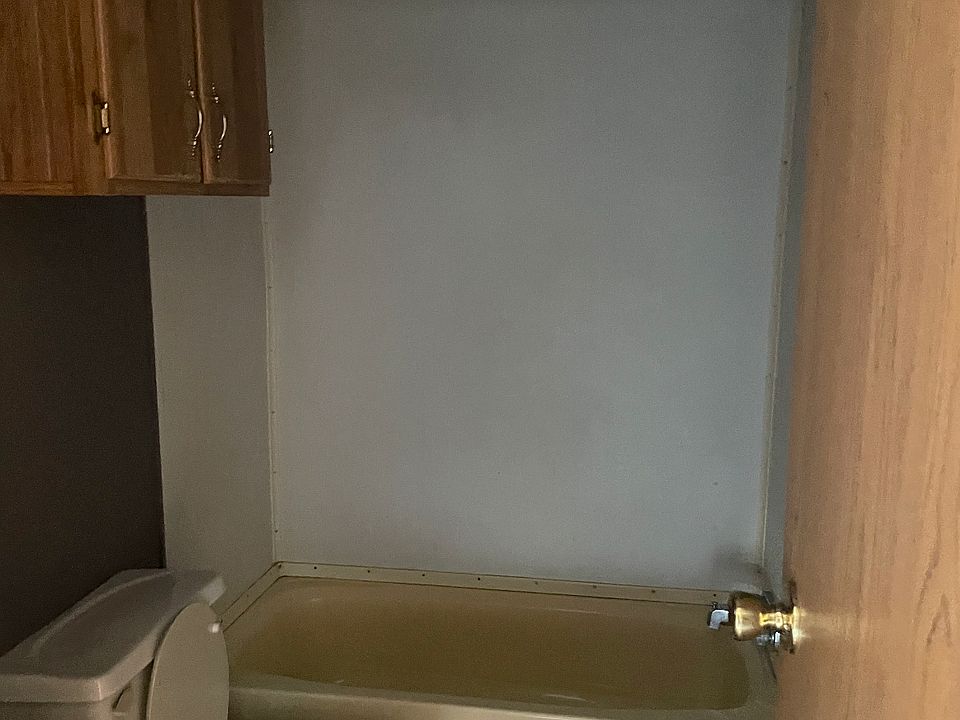 2nd image of 157 Mandy Rd #157