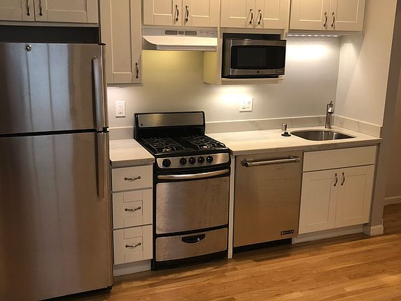 5th image of 2530 Fillmore St APT 6