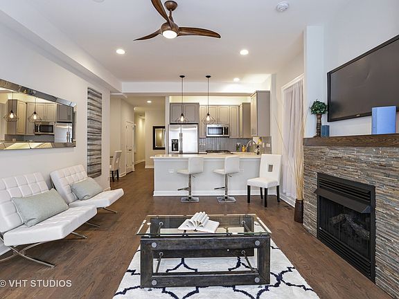 4th image of 840 W Erie St #1