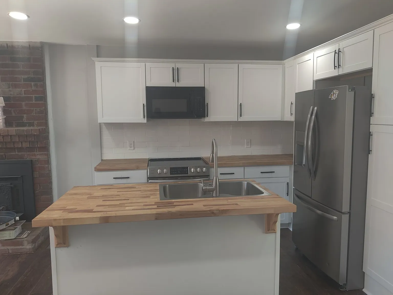 2 bed, 2.0 bath, 1150 sqft, $1,795 — Photo 2