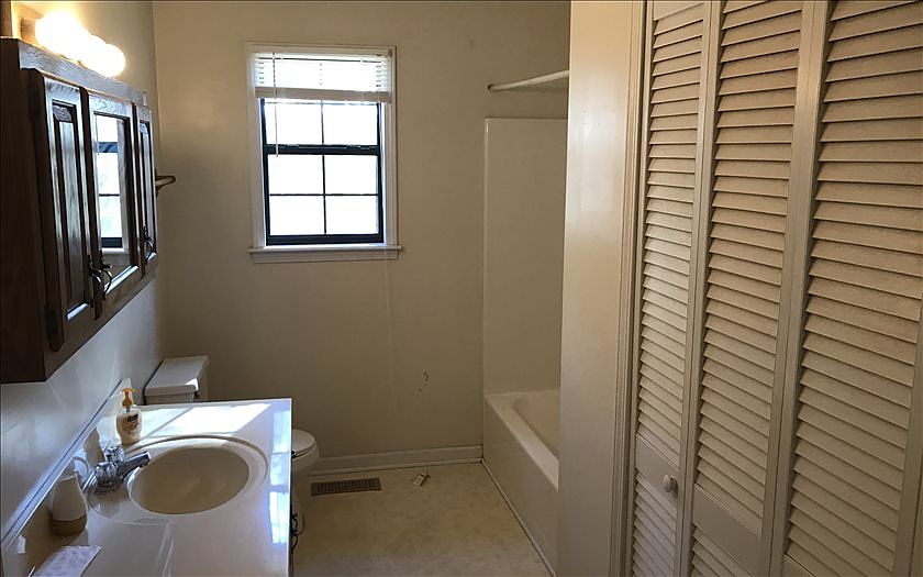 2nd image of 74 Gunite Cir #2-9017