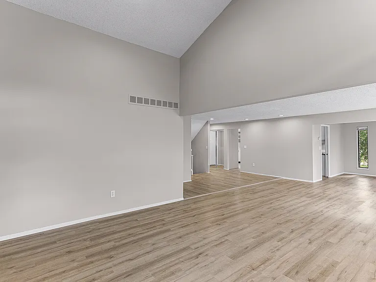 5317 Fairway Ln — Photo 5