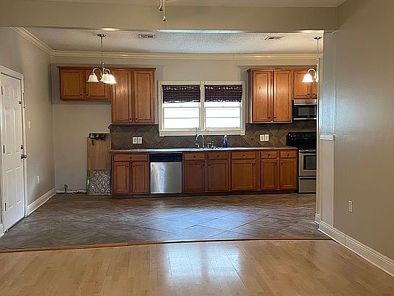 4th image of 601 Avenue B