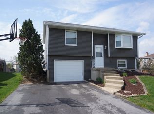 7209 W Mathews Dr, Frankfort, IL 60423