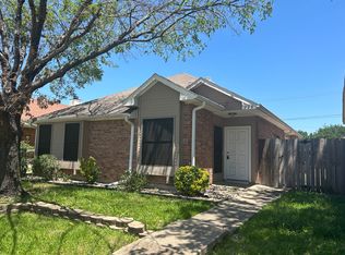 924 Old Barn Ln, Mesquite, TX 75149