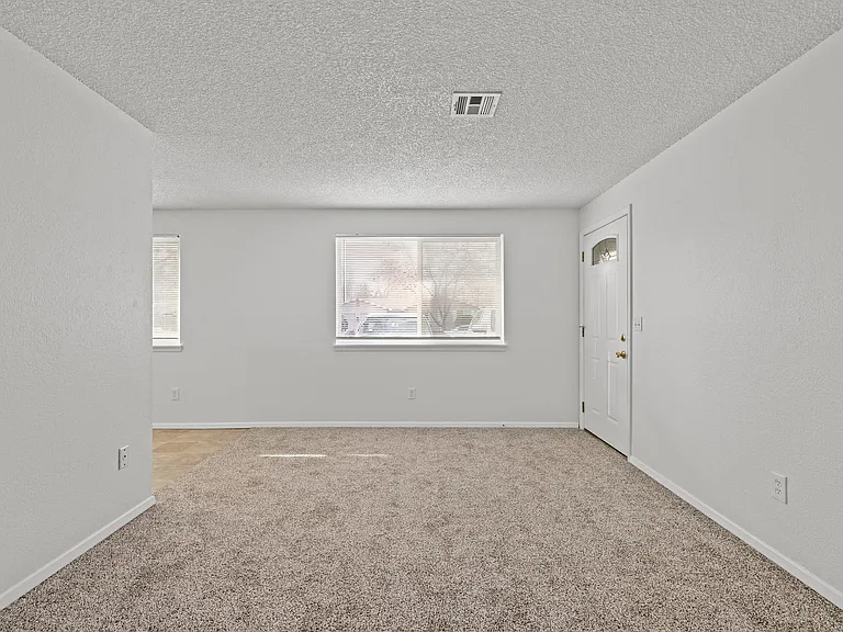 2056 S Division Ave — Photo 11