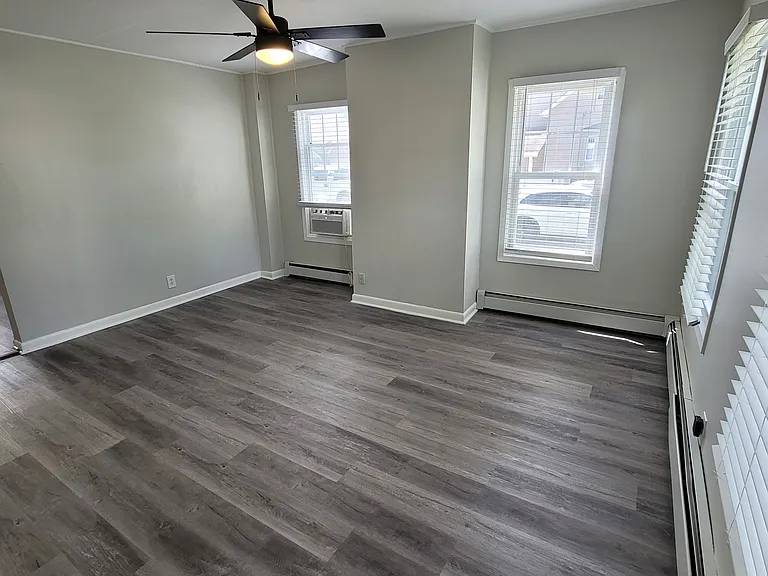 131 Madison Ave #B — Photo 8