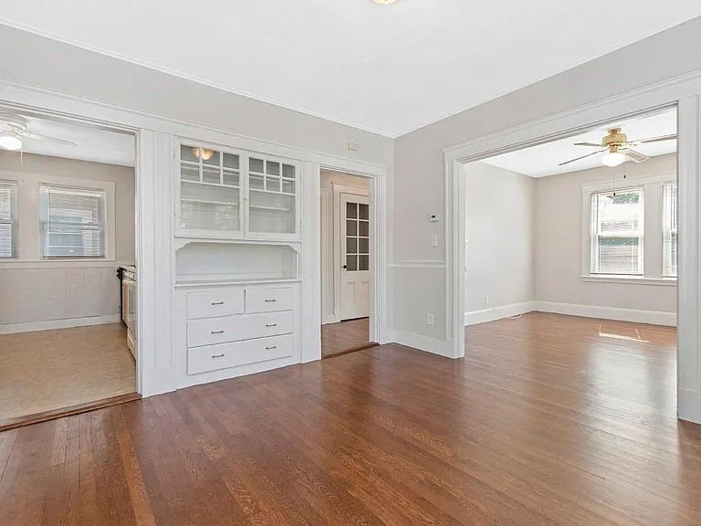 549 Main St #2 — Photo 13