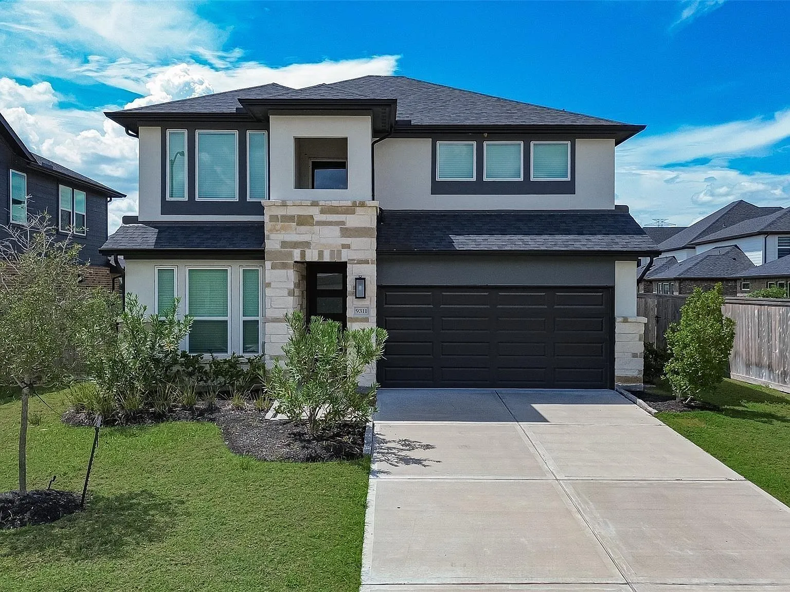 5 bed, 3.0 bath, 2648 sqft, $3,350 — Photo 1