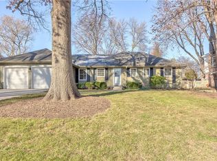 4708 W 64th St, Prairie Village, KS 66208