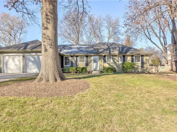 4708 W 64th St, Prairie Village, KS 66208