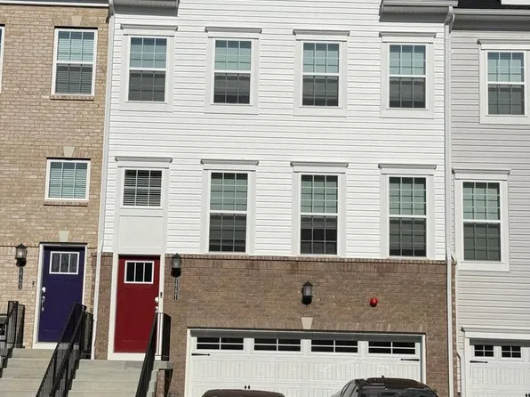 1721 Water Crossing Rd, Pikesville, MD 21208