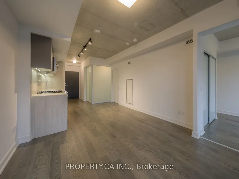 665 Kingston Rd #406 — Photo 6
