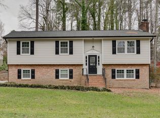 801 Pamlico Dr, Cary, NC 27511