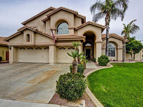 3rd image of 2326 E Indigo Bay Dr