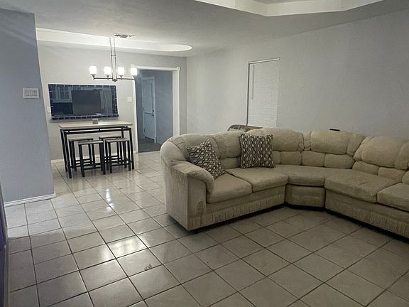 2nd image of 2204 E Kantunil Ave
