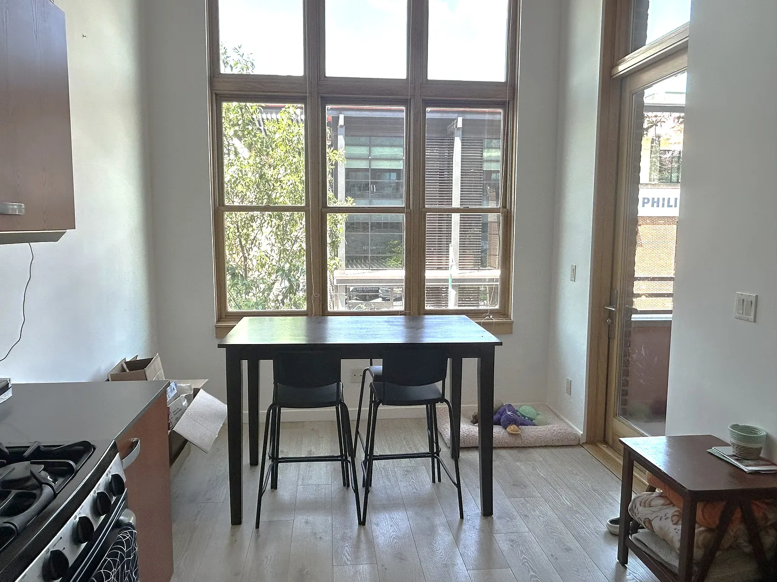 231 Robinson St — Photo 4