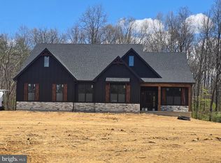 170 Pabaleena Ln, Kearneysville, WV 25430