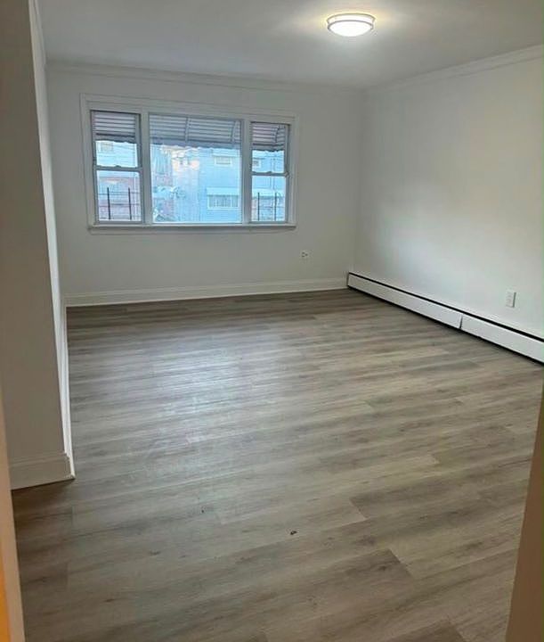 1st image of 532 Underhill Ave Floor 2