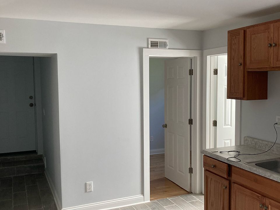 1st image of 5307 S Richmond St APT 2