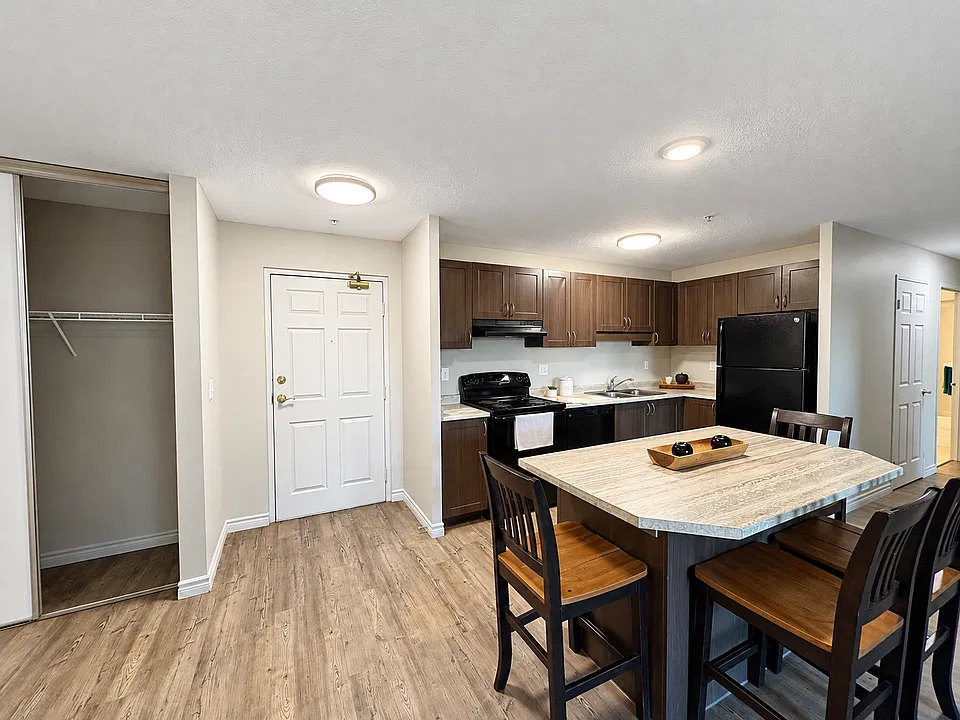 200 Old Carriage Dr #2A