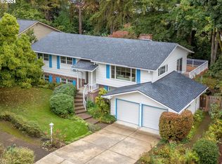 2210 SW Roxbury Ave, Portland, OR 97225