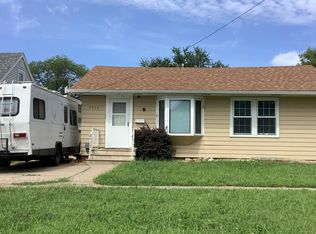 1014 W 11th St, Hastings, NE 68901