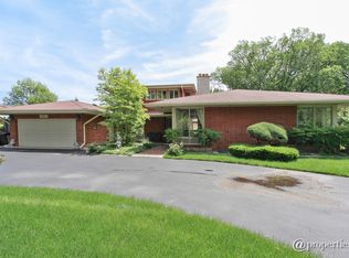 8611 Skokie Blvd, Skokie, IL 60077